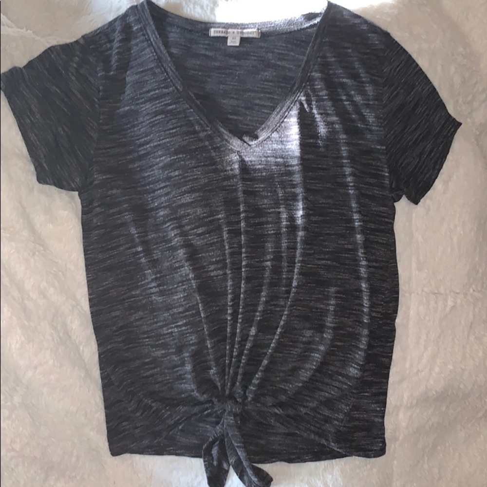 Front knot, V-neck Threads 4 Thoughts blouse